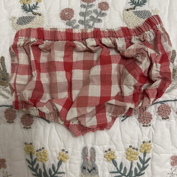 Pehr bloomer shorts. Size 3-6 months. So adorable on with the tiny pocket. - Picture 2 of 3